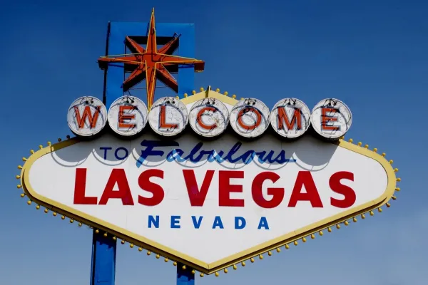 las-vegas-sign.jpg